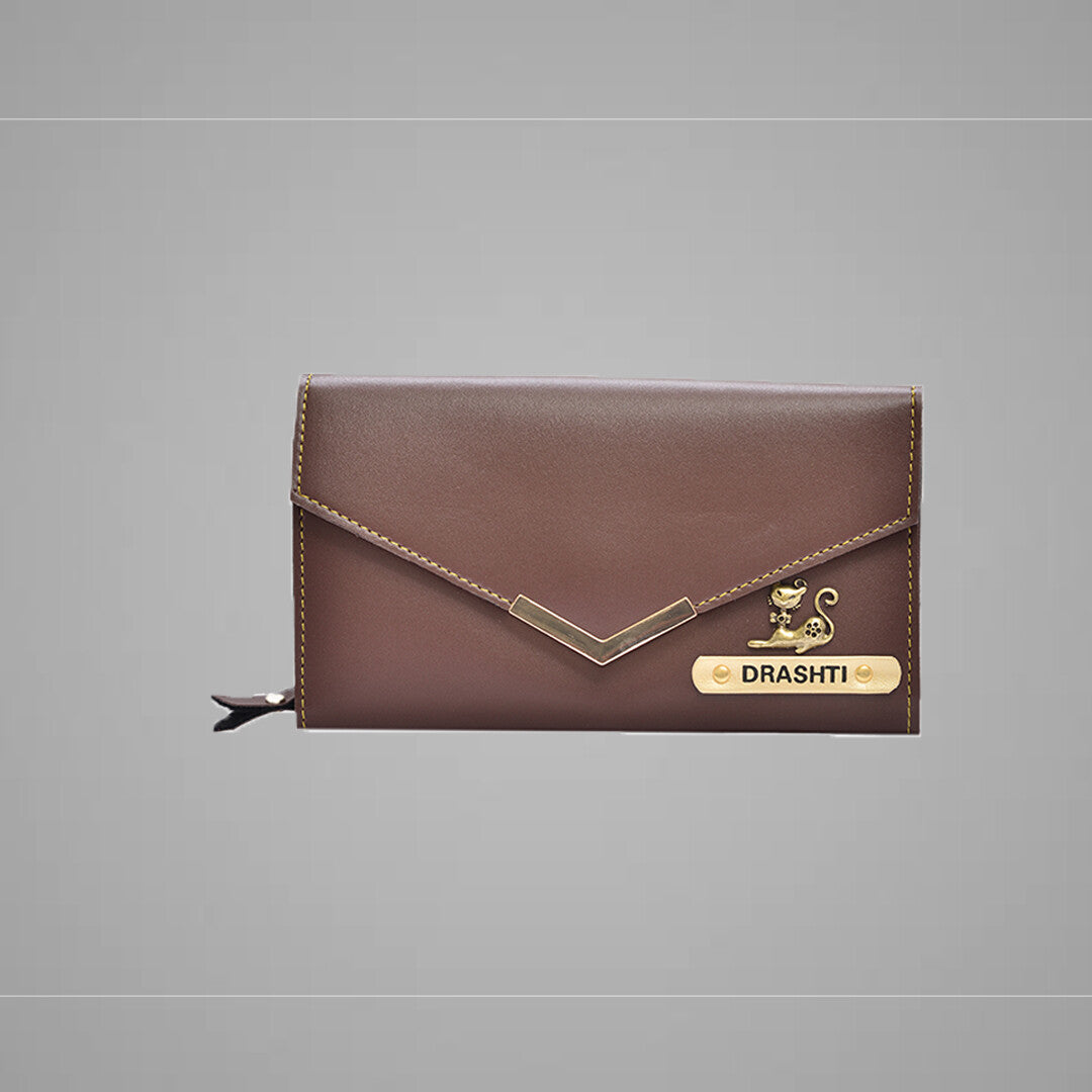 Customized Luxury Gift Box for Women with Name Engraved Wallet & Temperature Bottle | gifti5